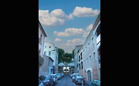 Superbe Appartement A 2 Pas Des Halles, Climatise, Terrasse, Garage